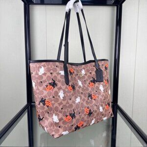 NWT Coach City Tote In Signature Canvas With Halloween Print CW450